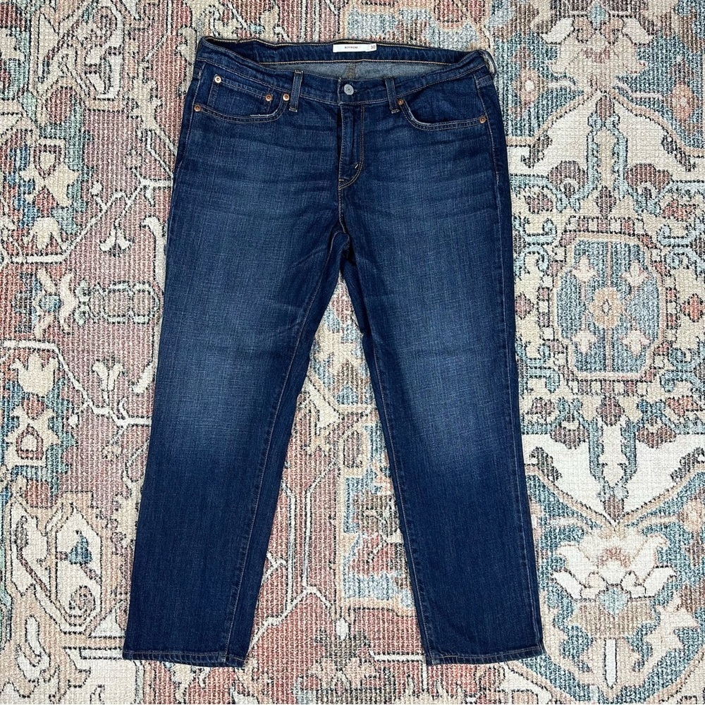LEVI’S Boyfriend Jeans Size 30